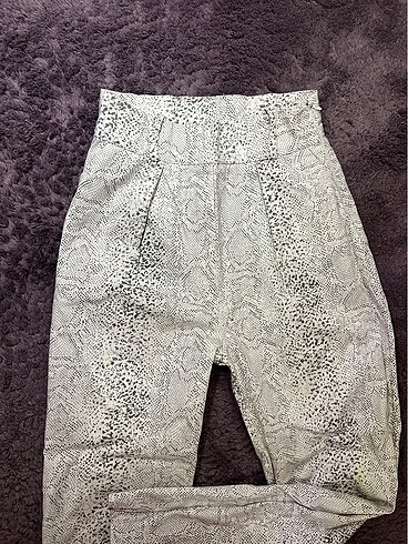 Trendyol & Milla Bershka pantolon