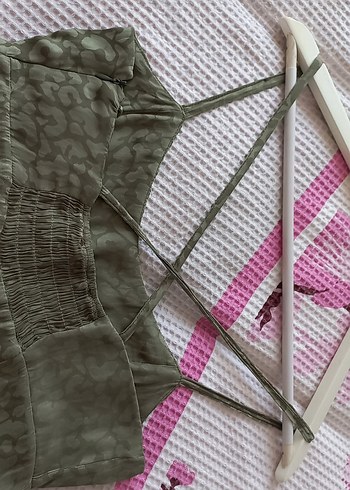 Yılan Desenli Askılı Midi saten  Elbise MANGO - Görsel 3