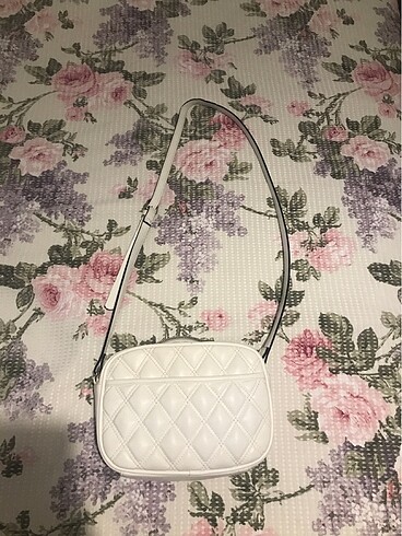 Stradivarius Beyaz Çanta