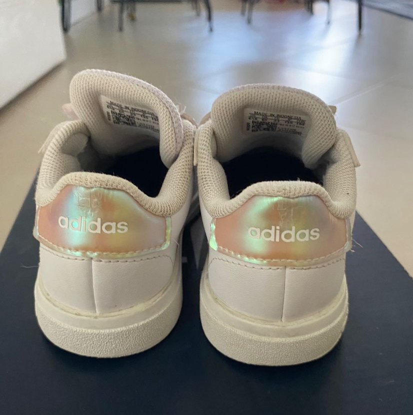 Kız Çocuk Beyaz Cırt Cırtlı Spor Ayakkabı - Görsel 3