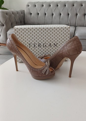 40 Beden Bej dikiş Desenli Fiyonklu Platform topuk Tergan marka