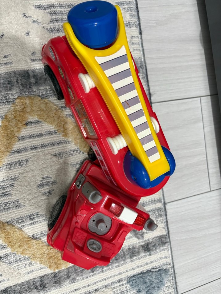 2 Adet Oyuncak Araba - Görsel 4