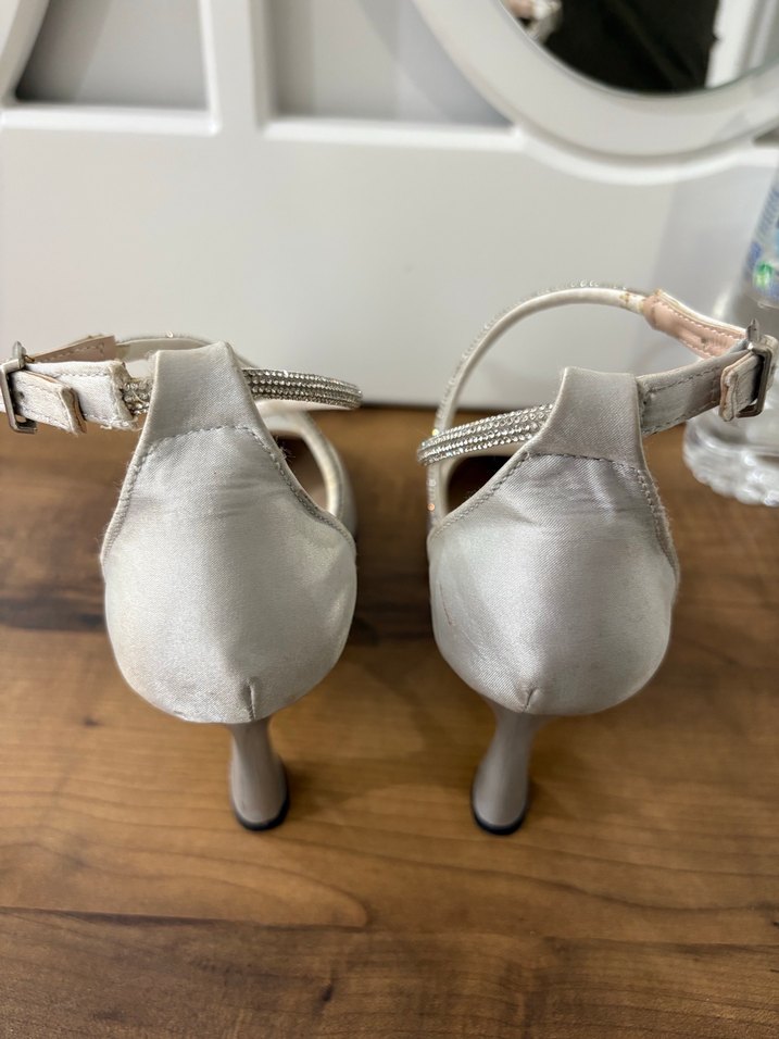 Süet Tokalı Kadın Topuklu Ayakkabı - Görsel 5