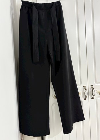 Siyah Bol Kesim Kadın Kumaş Pantolon - Görsel 2