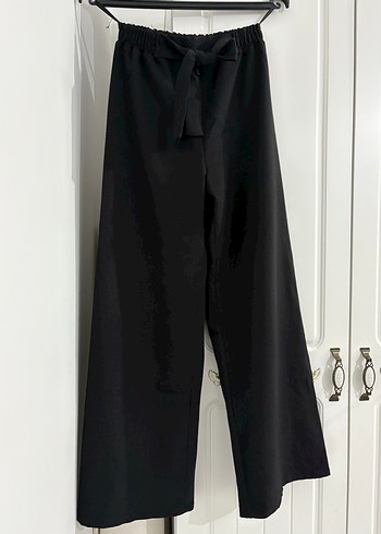Siyah Bol Kesim Kadın Kumaş Pantolon - Görsel 4