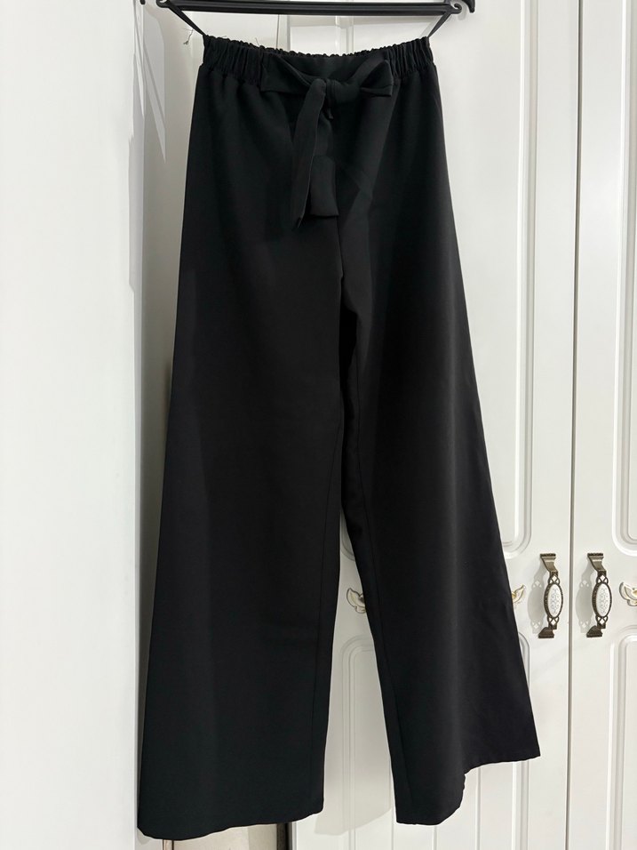 Siyah Bol Kesim Kadın Kumaş Pantolon - Görsel 4