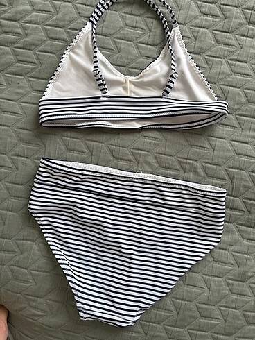 H&M 10 yaş çizgili bikini