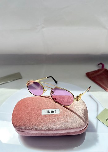 Miu Miu Miu Miu Pembe Pastel Kadın Güneş Gözlüğü
