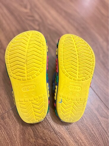29 Beden çeşitli Renk Crocs terlik