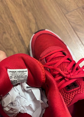 Adidas Orjinal under armour ayakkabı