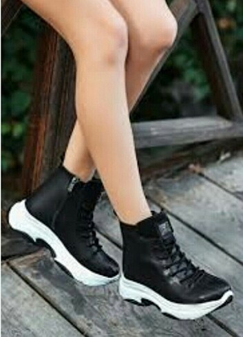 Spor boti