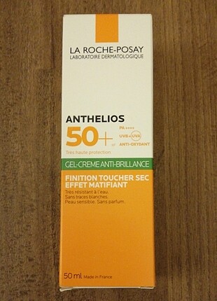 La Roche 50+ Parlama Karşıtı Güneş Kremi
