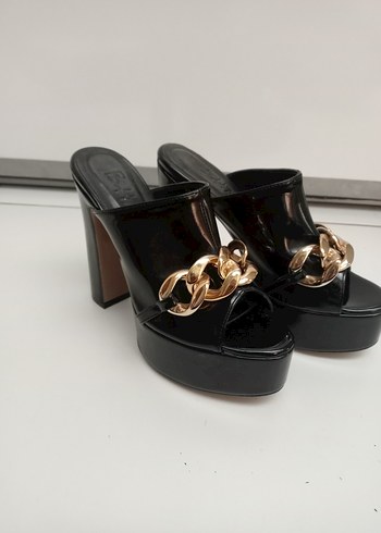 Siyah Parlak Platform Topuklu Kadın Terlik - Görsel 2