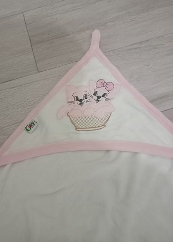 Nakışlı Beyaz Bebek banyo havlusu - Görsel 3