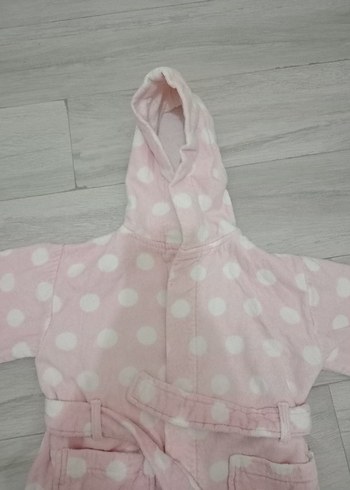 Kapüşonlu Pembe Puantiyeli Kız Bornozu - Görsel 2