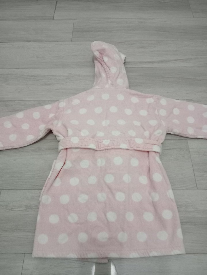 Kapüşonlu Pembe Puantiyeli Kız Bornozu - Görsel 4