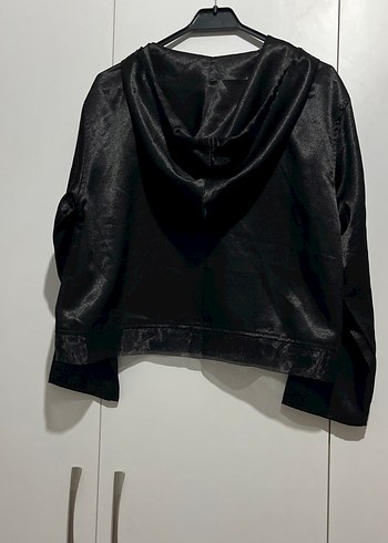 Siyah Kapüşonlu tül saten bluz - Görsel 6