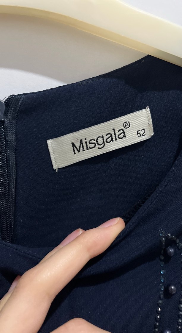 Uzun Kollu Lacivert Nakışlı Uzun Elbise - Görsel 5