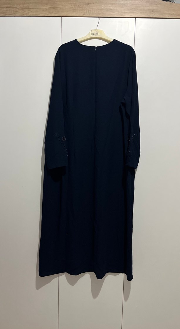 Uzun Kollu Lacivert Nakışlı Uzun Elbise - Görsel 4