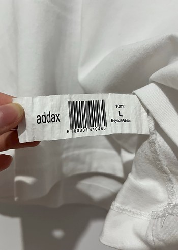 Kadın Beyaz Kısa Kollu Tişört - Görsel 3