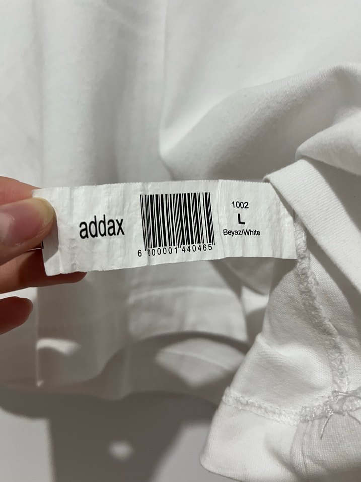 Kadın Beyaz Kısa Kollu Tişört - Görsel 3