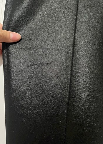 Kadın Siyah Piliseli Midi Kumaş Pantolon - Görsel 2