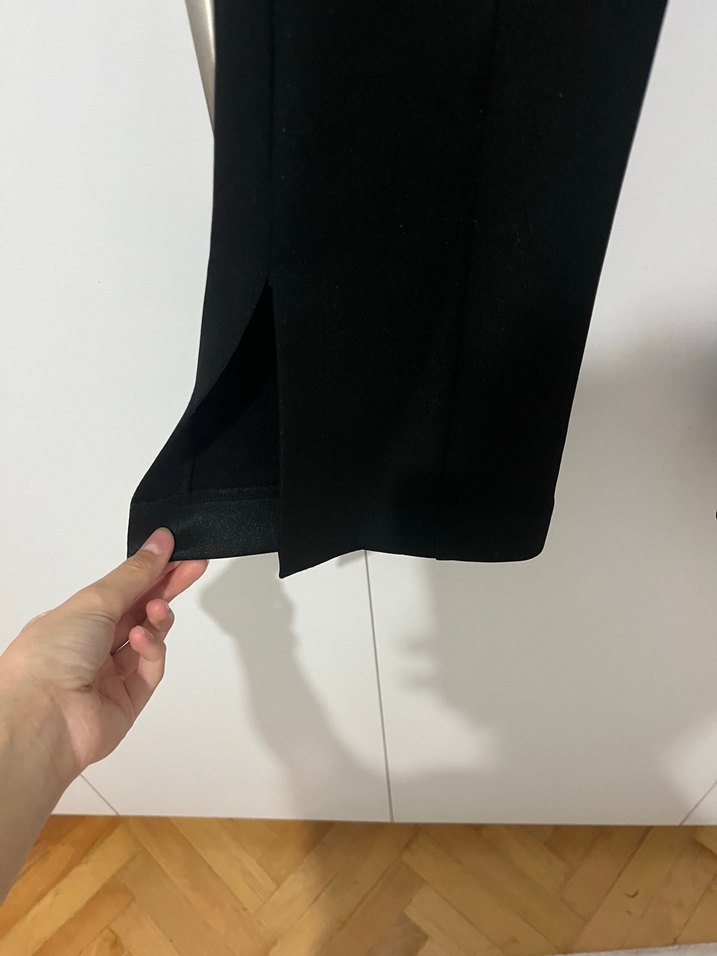 Siyah Kadın Fermuarlı İspanyol Paça Pantolon - Görsel 3