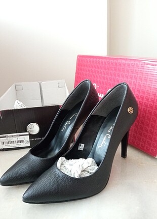 Pierre Cardin stilletto