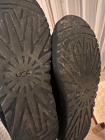 39 Beden Ugg bilekte bot