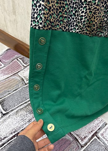 Düğmeli Leopar Desenli Yeşil Kadın Elbise - Görsel 4