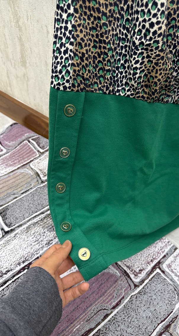 Düğmeli Leopar Desenli Yeşil Kadın Elbise - Görsel 4