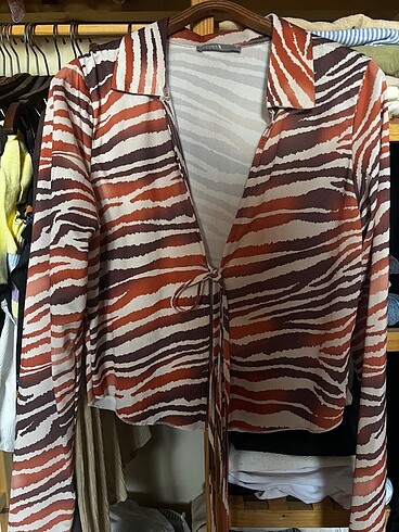 Önü Bağcıklı Gömlek - Görsel 5