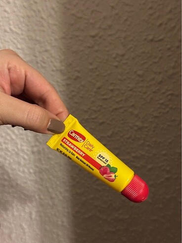 carmex lip balm spf15 çilekli