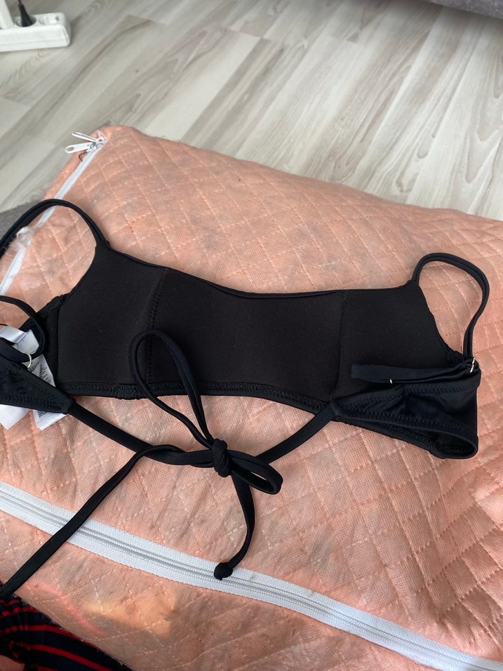 Siyah Mini Kadın Bikini Üstü - Görsel 3