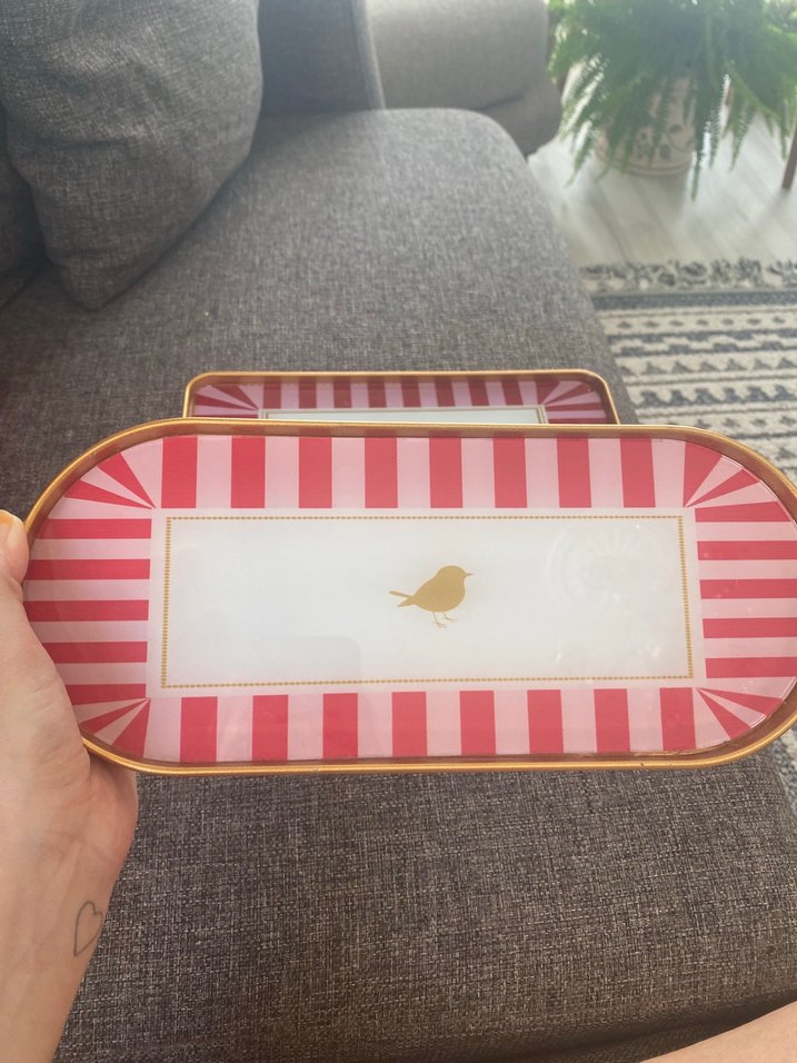 Pembe Modern Klasik Desenli Tabak Seti - Görsel 2