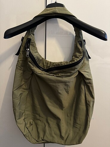 Zara kullanışlı çanta
