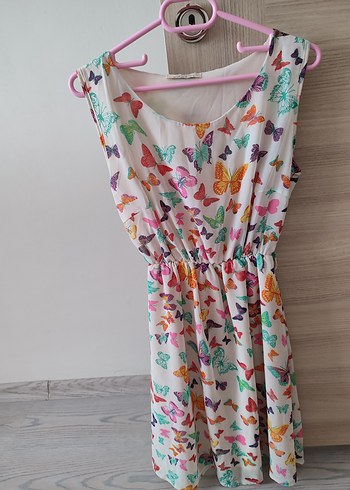 l Beden Pastel Renkli Kelebek Desenli Elbise