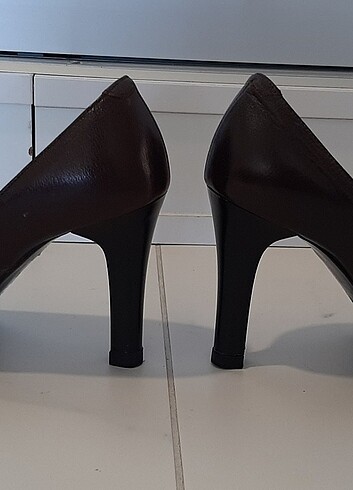 37 Beden Divarese Stiletto