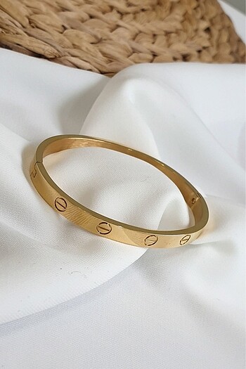 Gold cartier