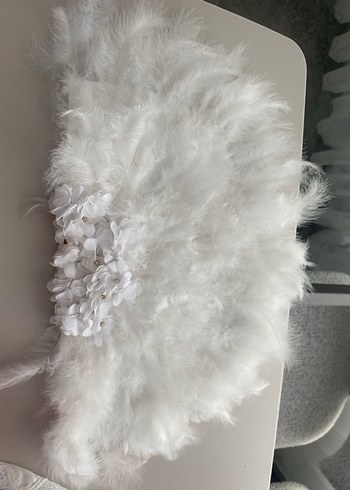 Beyaz tüylü gelin yelpazesi - Görsel 2