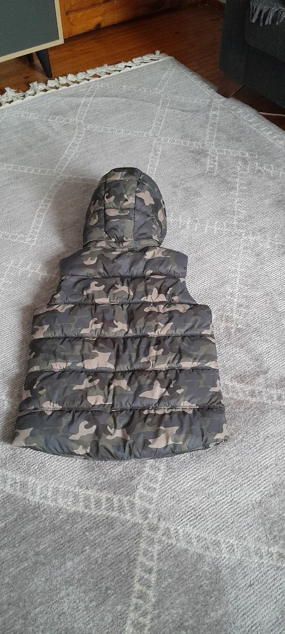 Benetton .Kamuflaj yelek. Tertemiz - Görsel 3