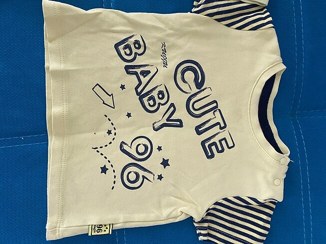 18-24 Ay Beden çeşitli Renk 3 adet tshirt