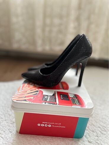 Nine West 37 numara hiç kullanılmamış sıfır stiletto