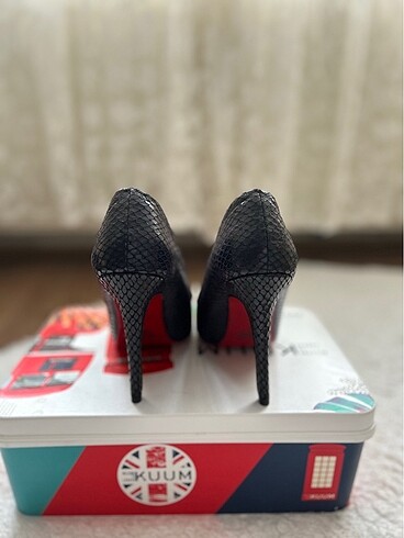 37 Beden 37 numara hiç kullanılmamış sıfır stiletto