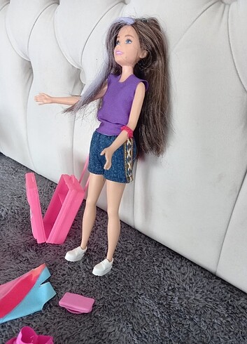 Beden Renk Barbie skipper bebek