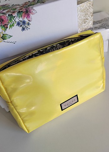 Gucci Flora Makyaj Çantası - Görsel 5