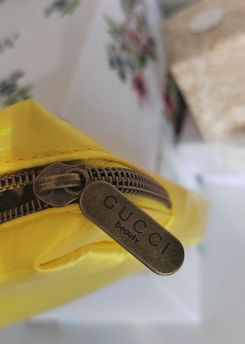 Gucci Flora Makyaj Çantası - Görsel 6