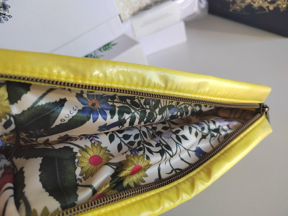 Gucci Flora Makyaj Çantası - Görsel 4