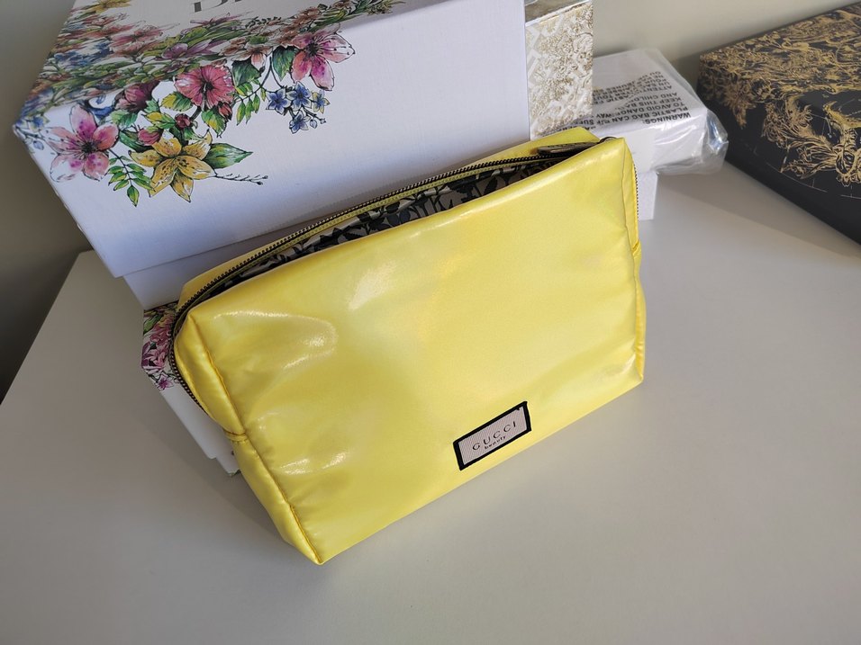 Gucci Flora Makyaj Çantası - Görsel 5