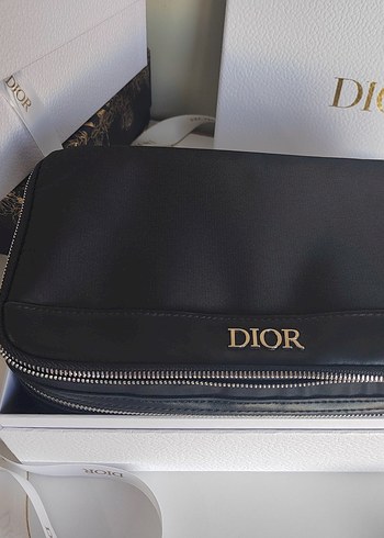 Dior  backstage makyaj çantası - Görsel 5